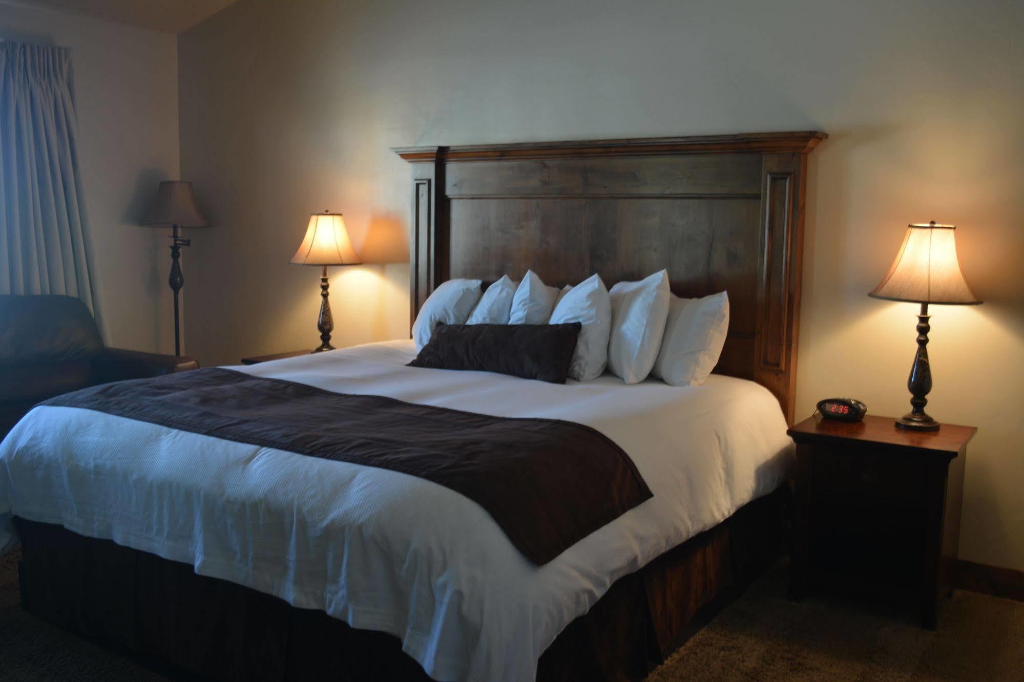 Duchesne Suites Ngoại thất bức ảnh